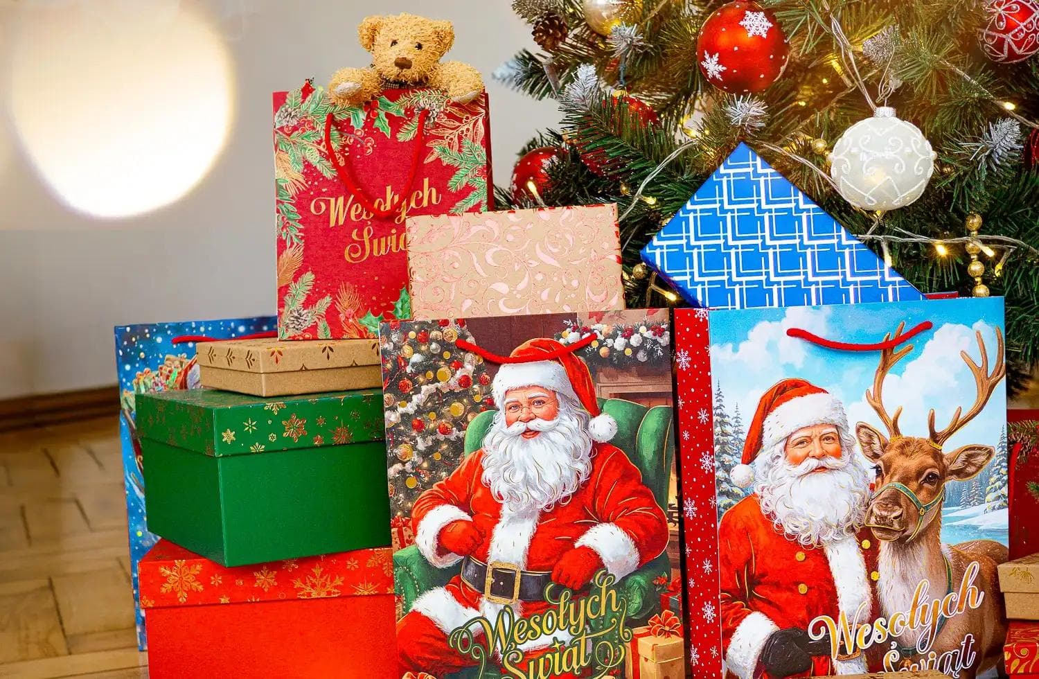 Jak wybrać prezenty świąteczne dla bliskich? Praktyczny poradnik bez stresu