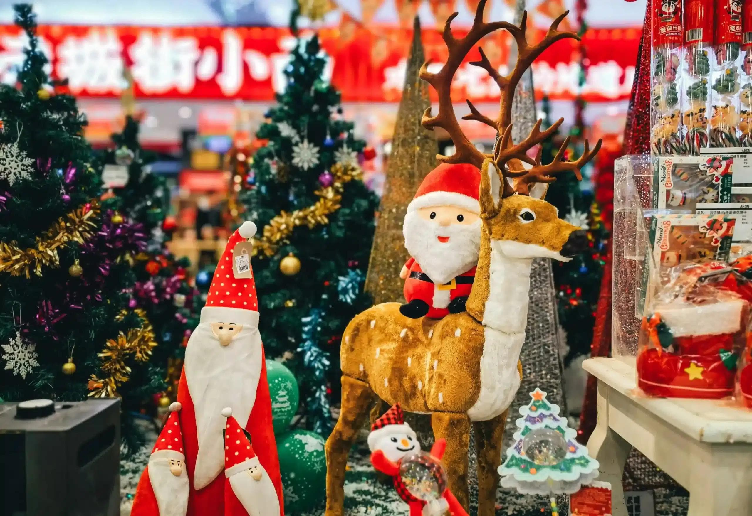 Produkty, które musisz mieć w swoim punkcie na święta – co zamówić do sklepu przed świętami? Kompletny przewodnik dla sprzedawców